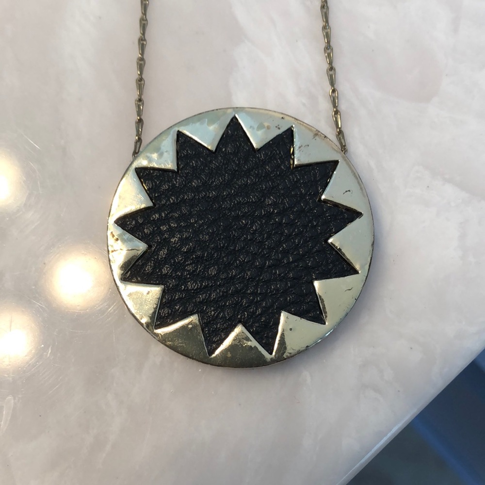 Star pendant necklace